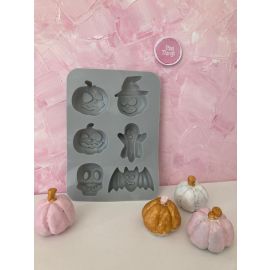 PlayThings Halloween Treats Mold (food safe/oven safe)